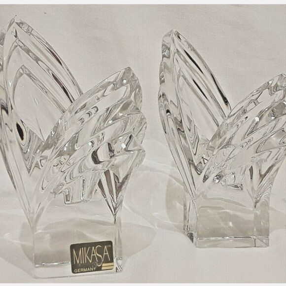 Mikasa Crystal Tulip Flower Taper Candle Holders! - Picture 1 of 10